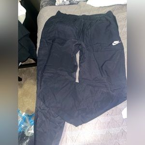 Nike black cargo Pants for men!